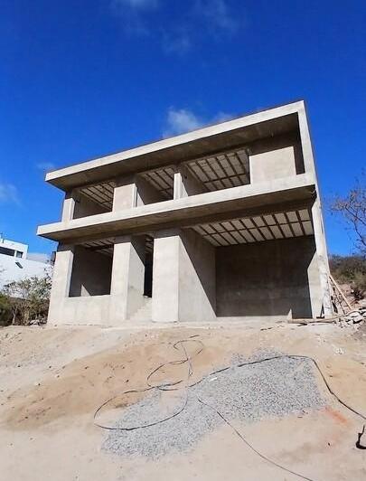 Casa · 280m² · 5 Ambientes · 2 Cocheras