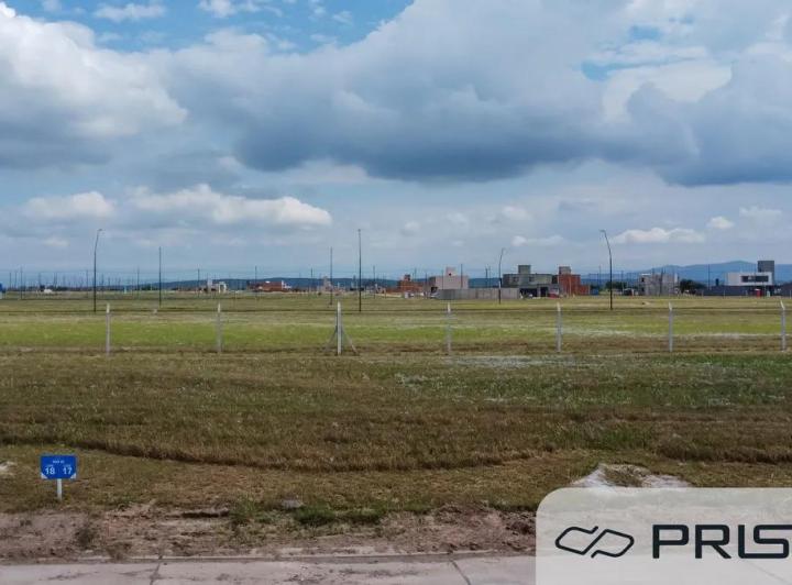 Terreno · 250m²