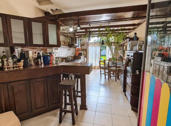 Casa · 270m² · 1 Ambiente · 1 Cochera