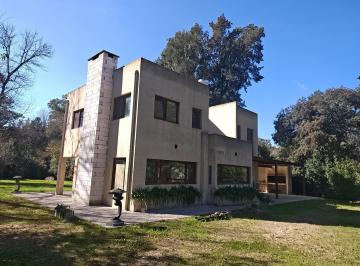 Casa · 213m² · 5 Ambientes · Alquiler Casa Quinta Maschwitz