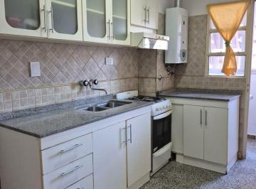 Departamento de 2 ambientes, Rosario · Un Dormitorio con Comodin Y/o Estudio, Lavadero Independiente y Amplia Cocina Comedor