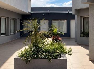 Casa · 55m² · 1 Dormitorio · 1 Cochera · Venta Dúplex 1 Dormitorio con Patio y Cochera | Villa Carlos Paz