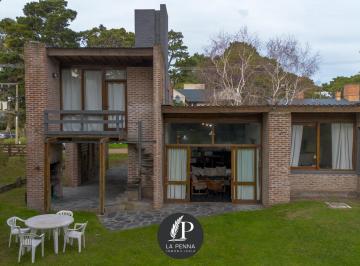 Casa · 563m² · 3 Ambientes · 1 Cochera · Casa Venta Pinamar