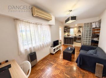 Departamento · 38m² · 2 Ambientes · 2 Amb, Cocina con Barra, Baño Completo, Amplio Placard
