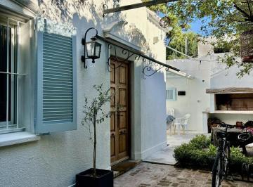 Casa · 75m² · 3 Ambientes · 1 Cochera · Casa 3 Ambientes en Béccar con Jardín, Galería y Parrilla – Renovada