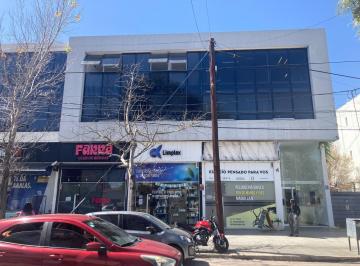 Local comercial · 60m² · 3 Ambientes · Local en Alquiler El Cerro de Las Rosas, Malbrán y Gigena, Zona Norte