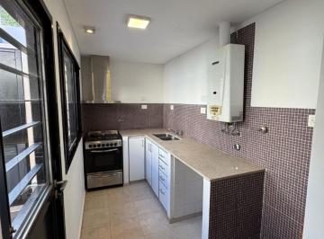 PH · 45m² · 3 Ambientes · Casa en Alquiler en La Plata