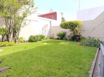 Casa · 183m² · 5 Ambientes · 2 Cocheras · Casa 5 Ambientes Apto Credito C/ 2 Locales, Cochera, Parque y Terraza. Venta - San Justo