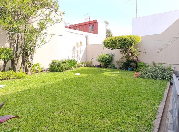 Casa · 183m² · 5 Ambientes · 2 Cocheras