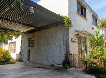 Casa · 200m² · 6 Ambientes · 4 Cocheras · Casa 6 Ambientes - Piscina - Cochera - Parque - Apto Crédito