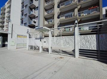 Departamento · 32m² · 1 Ambiente · Alquiler de Depto Monoambiente - Balcon - Moron