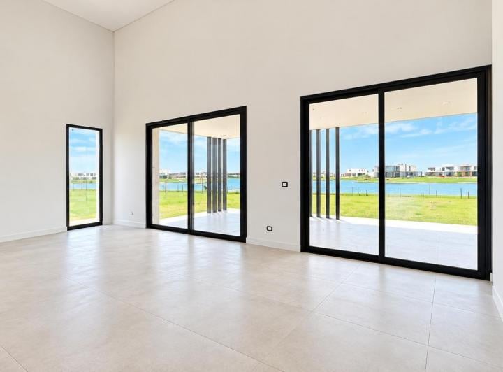 Casa · 282m² · 7 Ambientes · 2 Cocheras