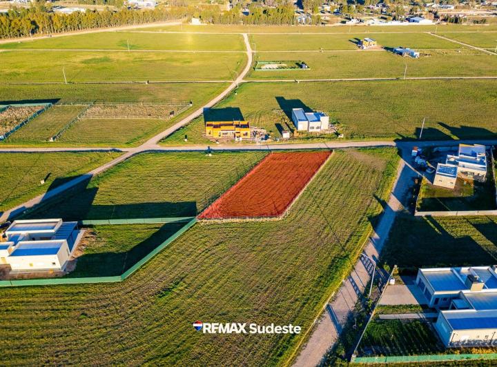 Terreno · 1150m²