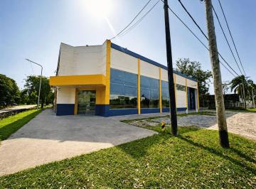 Local comercial · 900m² · Alquiler de Salón Sobre Ruta 11 Reconquista