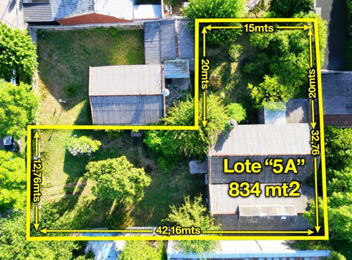 Terreno · 834m²