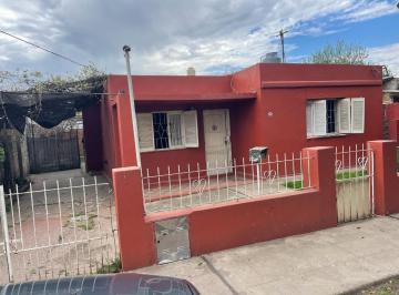 Casa · 70m² · 3 Ambientes · 2 Cocheras · Casa en Venta, 3 Amb, en Jose C Paz