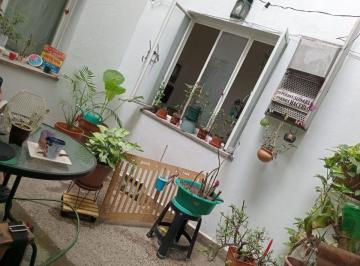Departamento de 2 ambientes, Flores · Hermoso Departamento con Patio