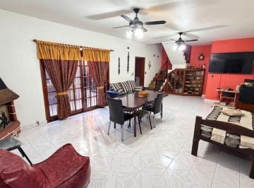 PH · 122m² · 5 Ambientes · 1 Cochera · PH 5 Ambientes en Venta en Remedios de Escalada
