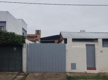 Bodega-Galpón de 4 ambientes, Córdoba · Galpón con Departamento. Excelente Ubicación!