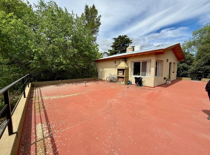 Casa · 156m² · 2 Ambientes · 1 Cochera