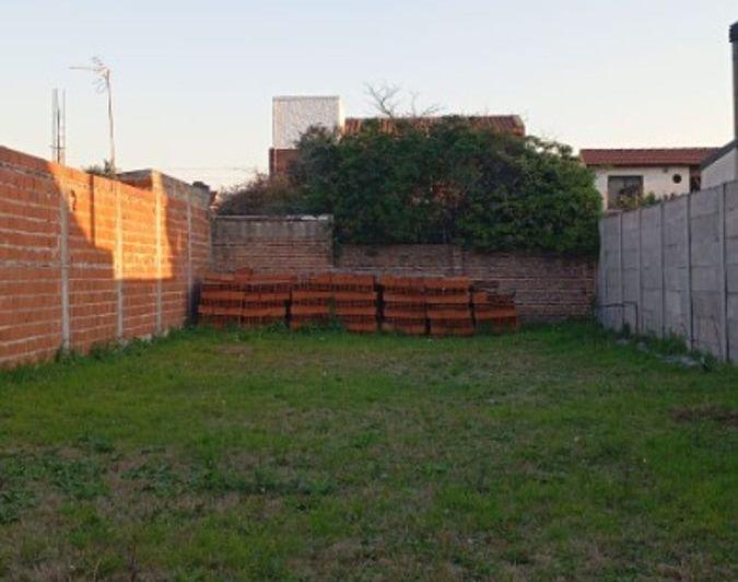 Terreno · 300m²