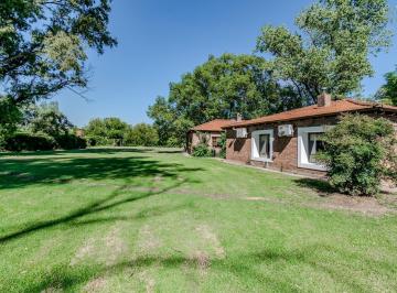 Quinta vacacional · 450m² · 4 Ambientes · 4 Cocheras · Venta Quinta Pilar Lote de 16 Mil m²