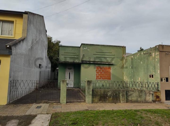 Terreno · 296m²