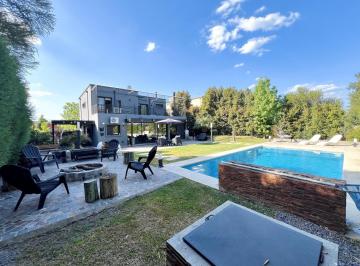 CONTRAFRENTE / JARDIN · Casa en Venta | Barrio Cerrado - Tigre | Complejo Villanueva | Barrio San Francisco