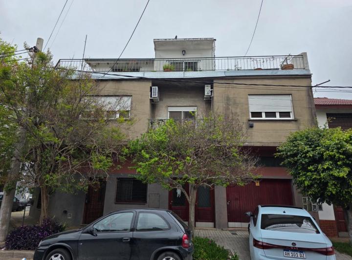 Departamento · 180m² · 4 Ambientes · 2 Cocheras
