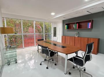 Oficina comercial · 200m² · Oficinas en Alquiler en Villa Ortúzar