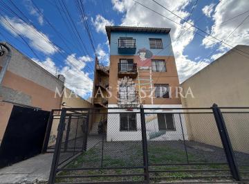 Departamento · 33m² · 2 Ambientes · Casa en Castelar Sur
