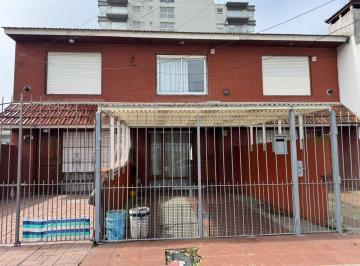 PH · 66m² · 3 Ambientes · 1 Cochera · Venta PH 3 Mb Cochera y Patio P. Luro