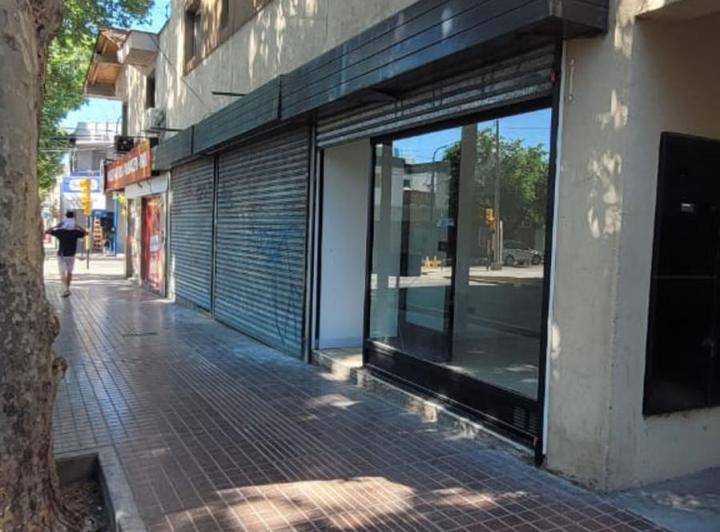 Local comercial · 21m²
