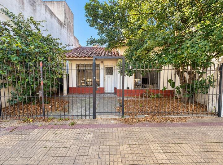 Casa · 85m² · 3 Ambientes · 1 Cochera