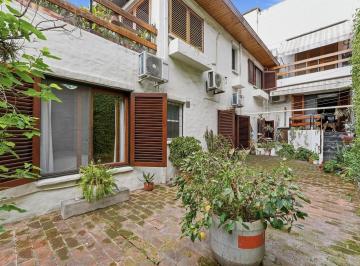 PH · 105m² · 4 Ambientes · 1 Cochera · Venta PH 4 Ambientes Patio y Parrilla Versalles
