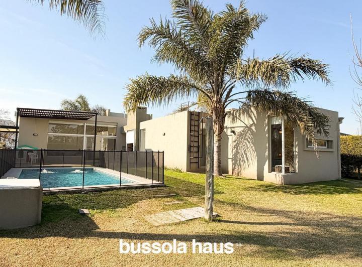Casa · 175m² · 4 Ambientes · 1 Cochera