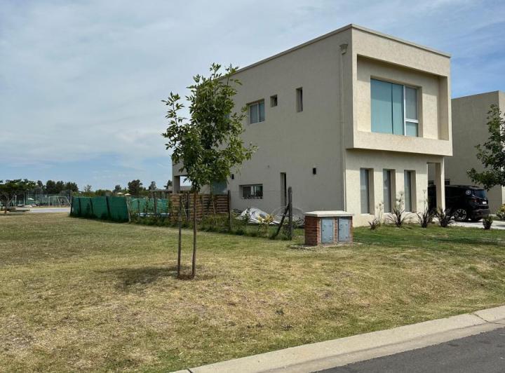 Terreno · 432m²