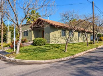 Casa · 164m² · 7 Ambientes · 2 Cocheras · Casa a La Venta en Club de Campo Mendoza