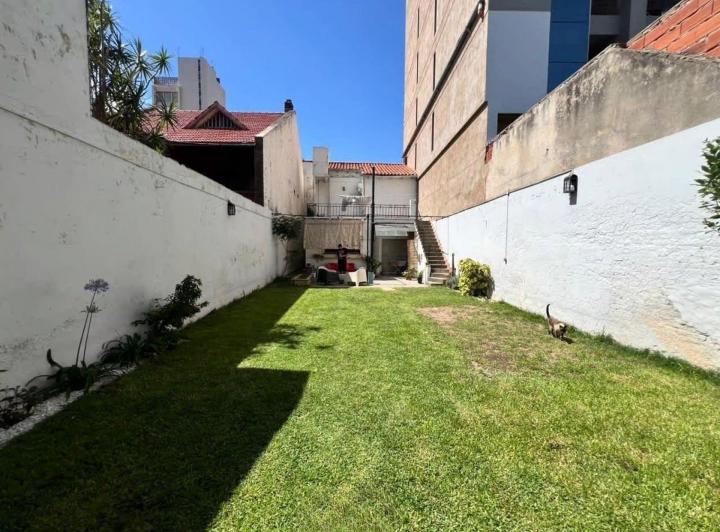 Casa · 190m² · 4 Ambientes · 1 Cochera