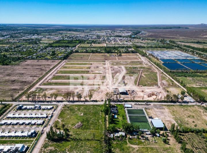 Terreno · 810m²