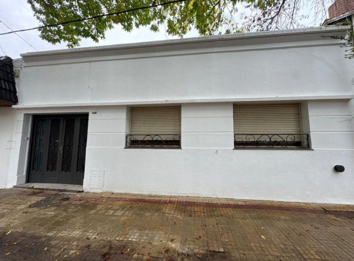 Casa · 130m² · 4 Ambientes · 1 Cochera