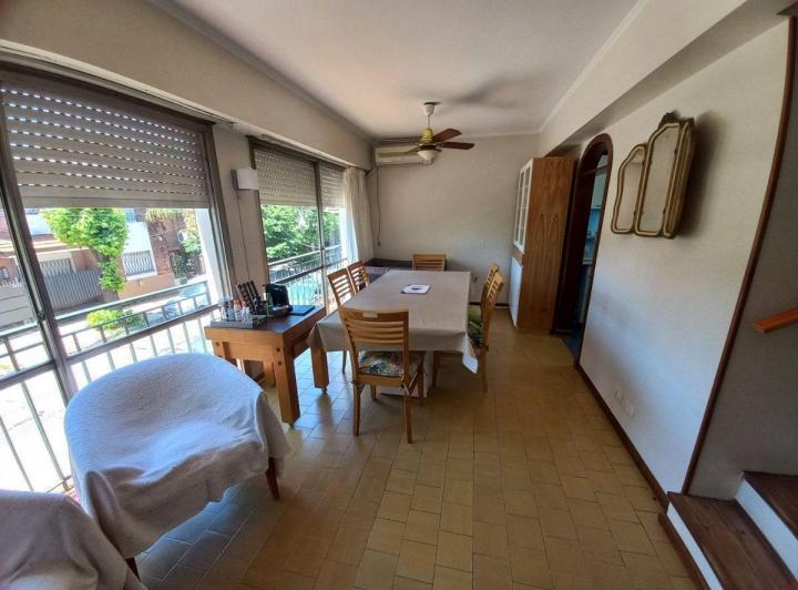 Casa · 98m² · 4 Ambientes · 1 Cochera