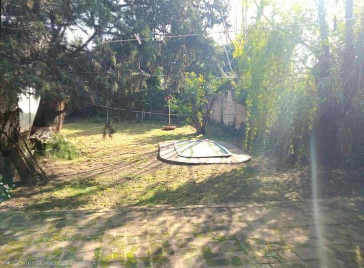 Casa · 240m² · 5 Ambientes · 1 Cochera