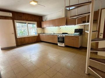 Casa · 177m² · 7 Ambientes · 1 Cochera · Venta Casa Barrio Santa Ana Guaymallén
