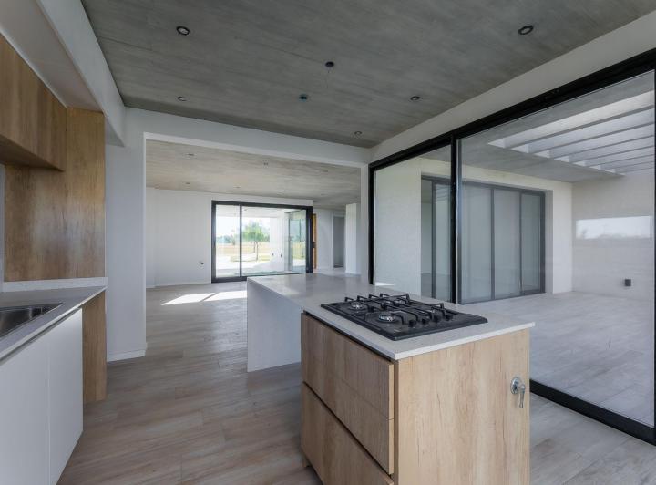 Casa · 193m² · 4 Ambientes · 1 Cochera