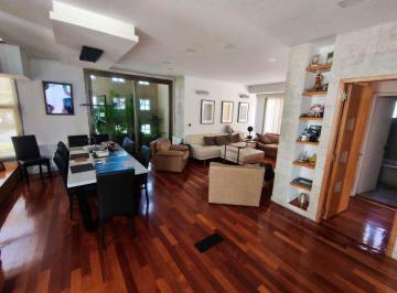 Casa · 335m² · 7 Ambientes · 2 Cocheras · Venta Imponente Casa 7 Amb Bernal Quincho Pileta
