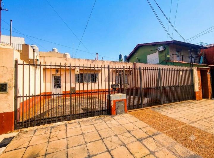 Casa · 87m² · 3 Ambientes · 2 Cocheras