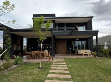 Casa de 7 ambientes, Chacras de Coria · Casa en Venta | 4 Dorm. | Barrio Rincón de Viamonte, Chacras de Coria