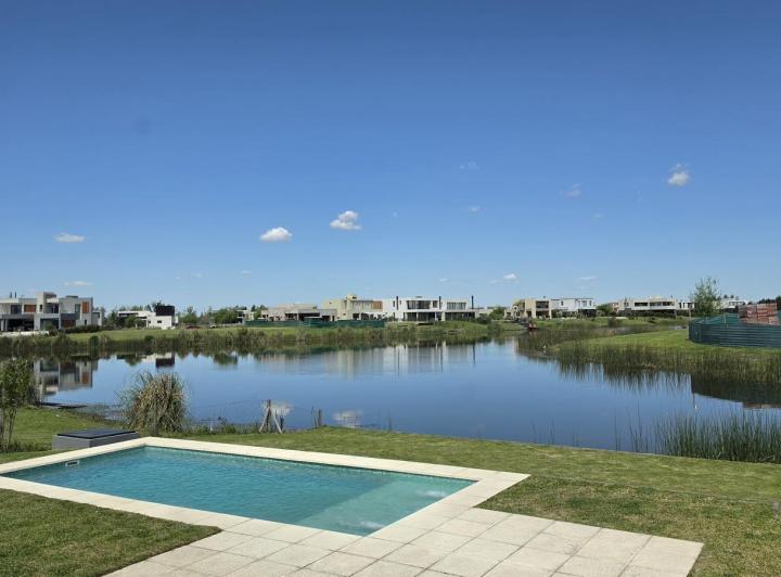 Casas en venta — RealXpertAI