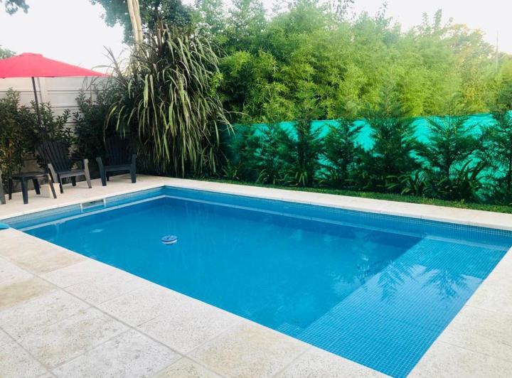 Casa · 170m² · 4 Ambientes · 2 Cocheras